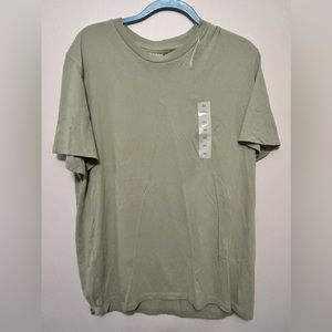 OLD NAVY TSHIRT - MENS NWT